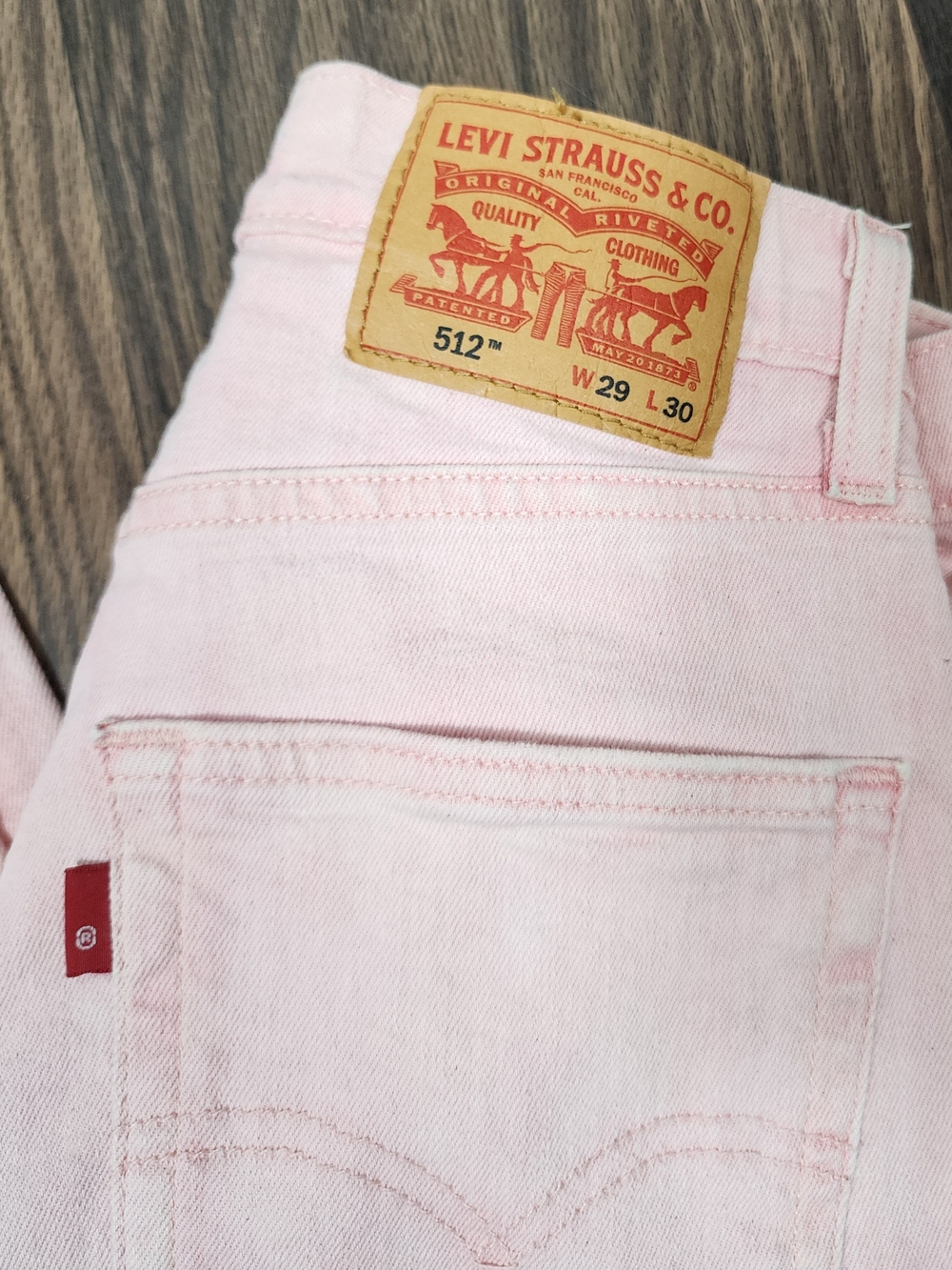 Levi's 512 Men' Skinny Jeans in Faded Pink 29x30 Excellent Condition